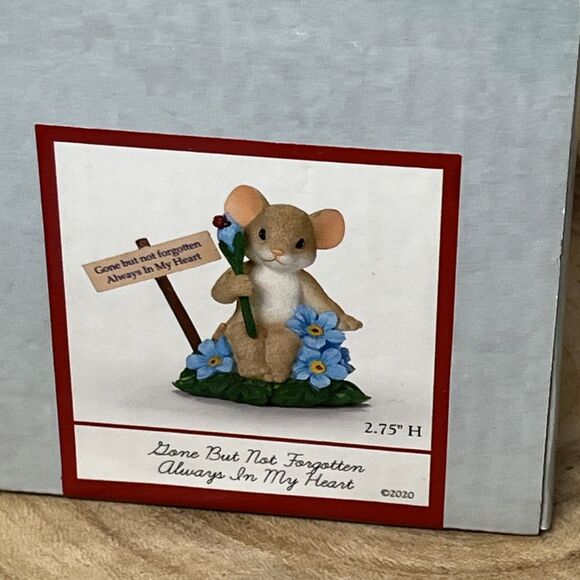 NIB Charming Tails Forget Me Not Figure Mouse Flowers Always In My Heart - Picture 6 of 6